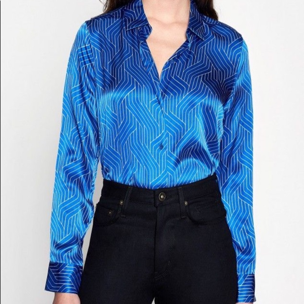 NWT Equipment Essential Shirt in Bleu Cotier/ Bright White; size small